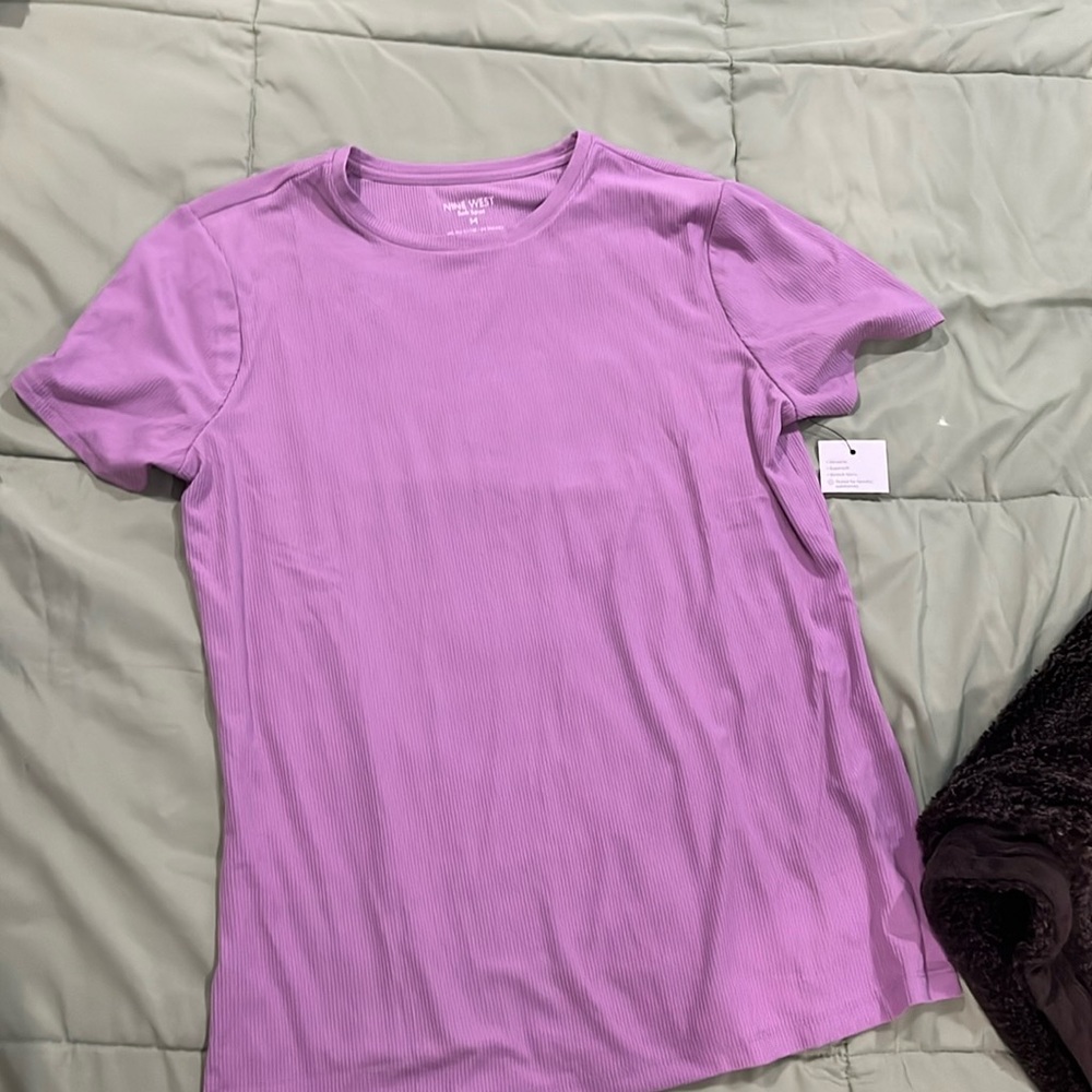 Nine West tshirt medium